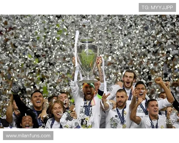 AC米兰亚太官网球队历史与荣誉介绍带你深入了解这支传奇豪门的辉煌历程 AC米兰亚太官网球队历史与荣誉介绍带你深入了解这支传奇豪门的辉煌历程